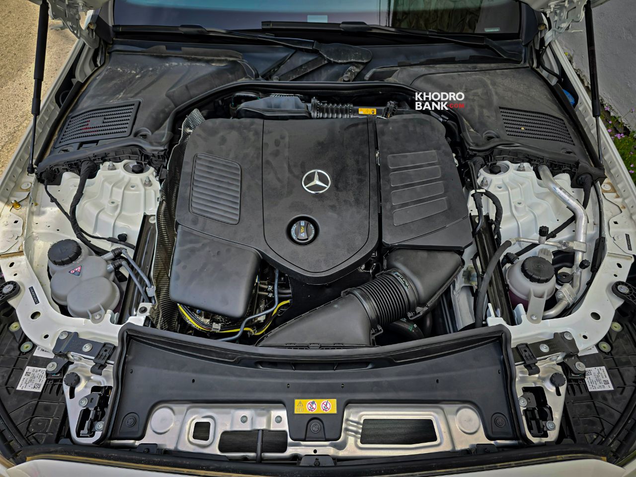 عکس موتور بنز C200L